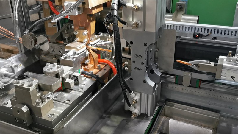 YSB易胜博集团丨人民电器集团铜编织线自动焊接专机采购案例